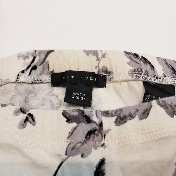 2/$18 Attitude Floral Leggings - Picture 4 of 6